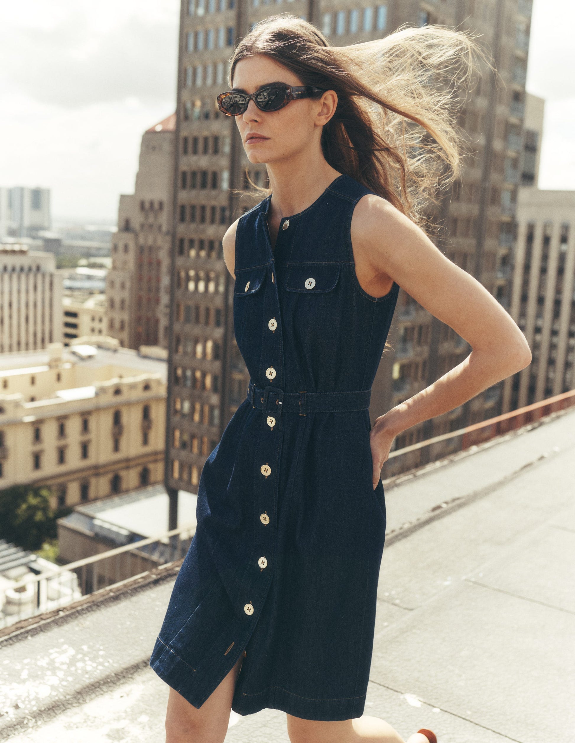 Boden Women's Short Gold Button Denim Dress in Blue | Size 2 Boden Women's Short Gold Button Denim Dress in Blue | Size 2