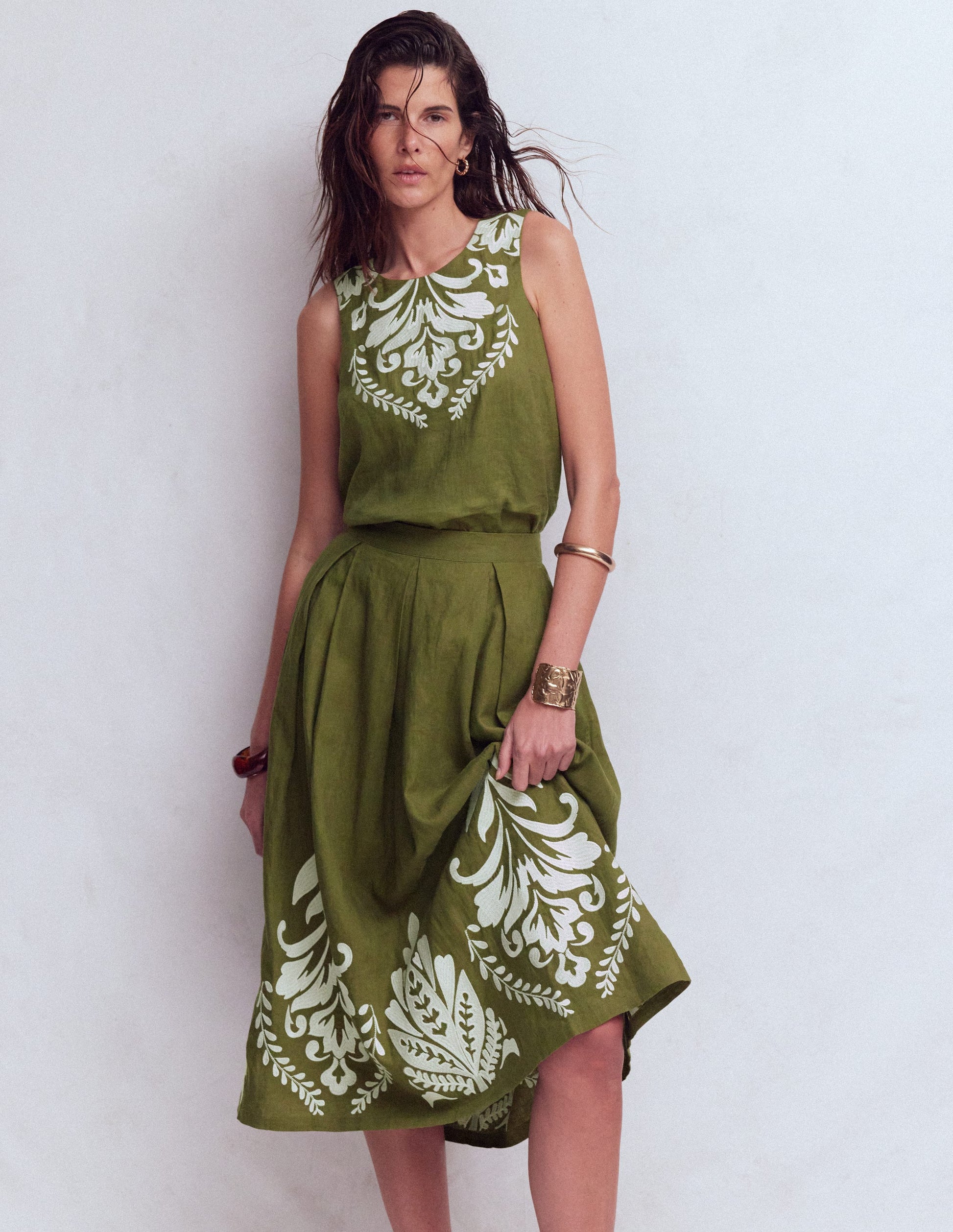 Verity Linen Midi Skirt-Winter Moss Embroidery-5