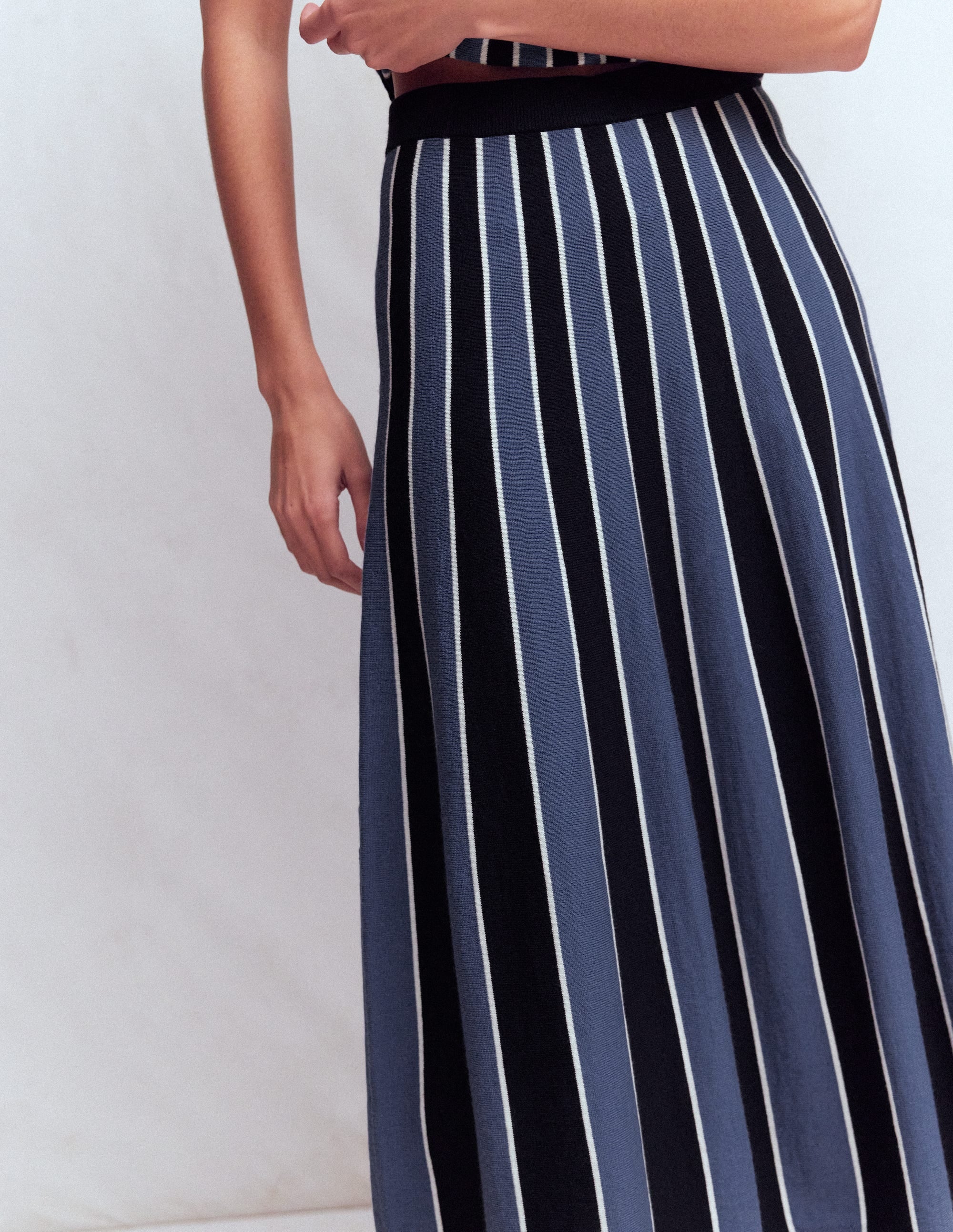 Liz Knitted Midi Skirt-Denim Blue Stripe - Image 4