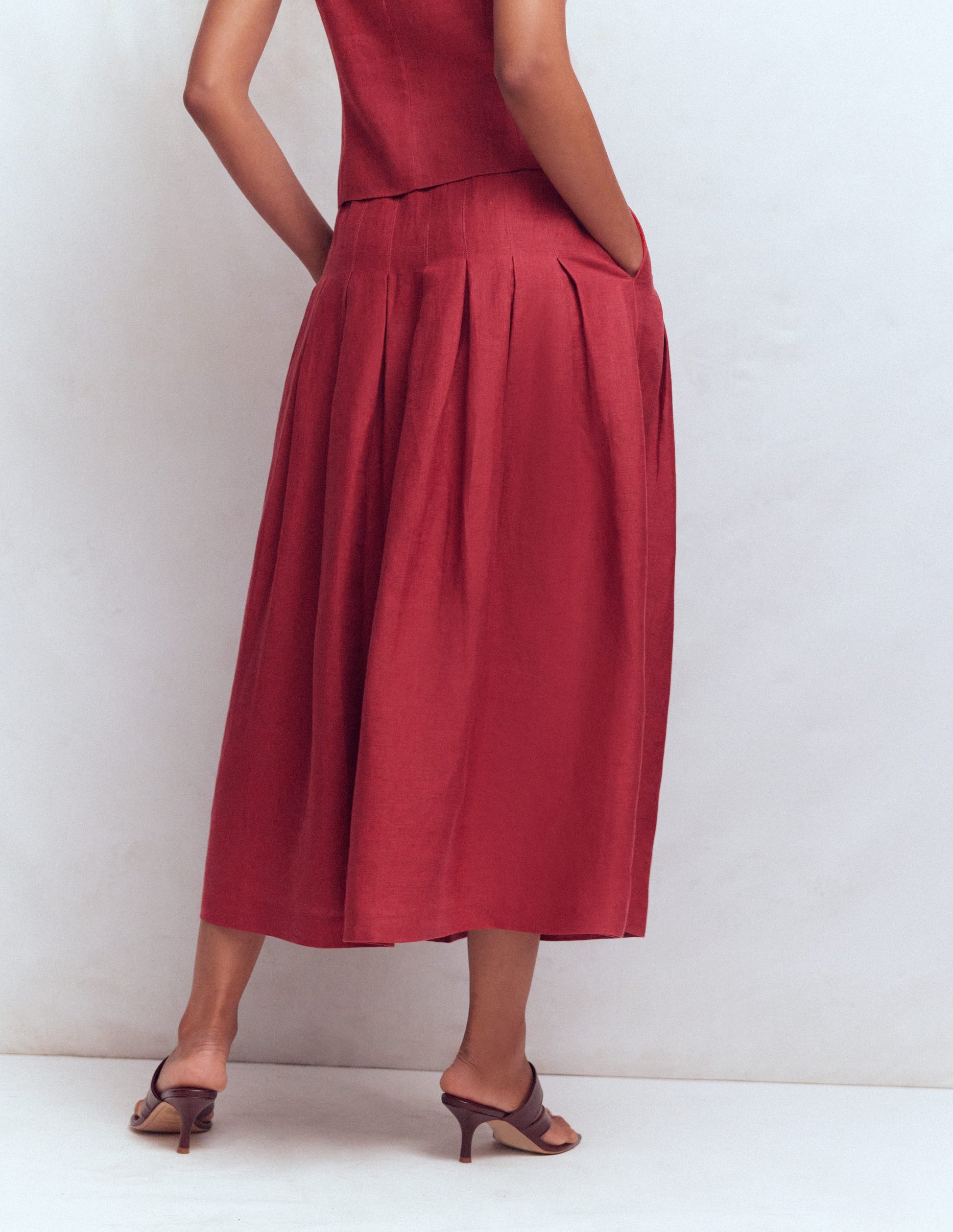 Valentina Linen Skirt-Red Pear-3