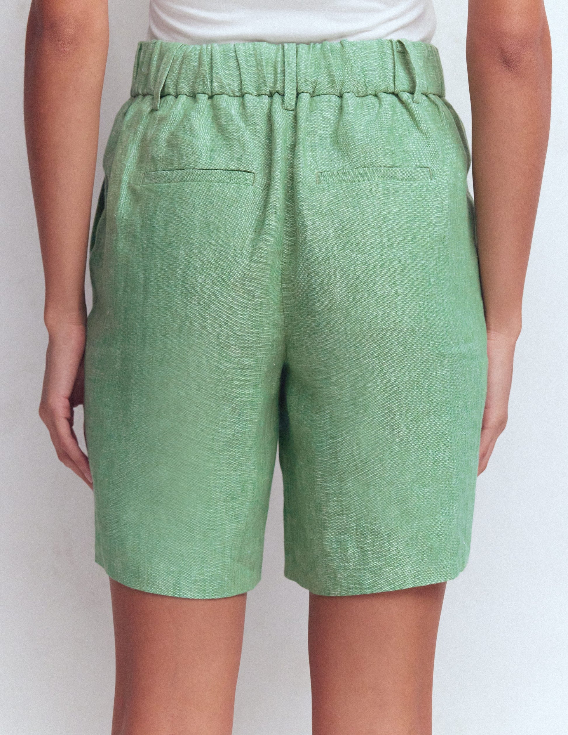 Boden Women's Kensington Linen Shorts in Green | Size 16/18 Boden Women's Kensington Linen Shorts in Green | Size 16/18