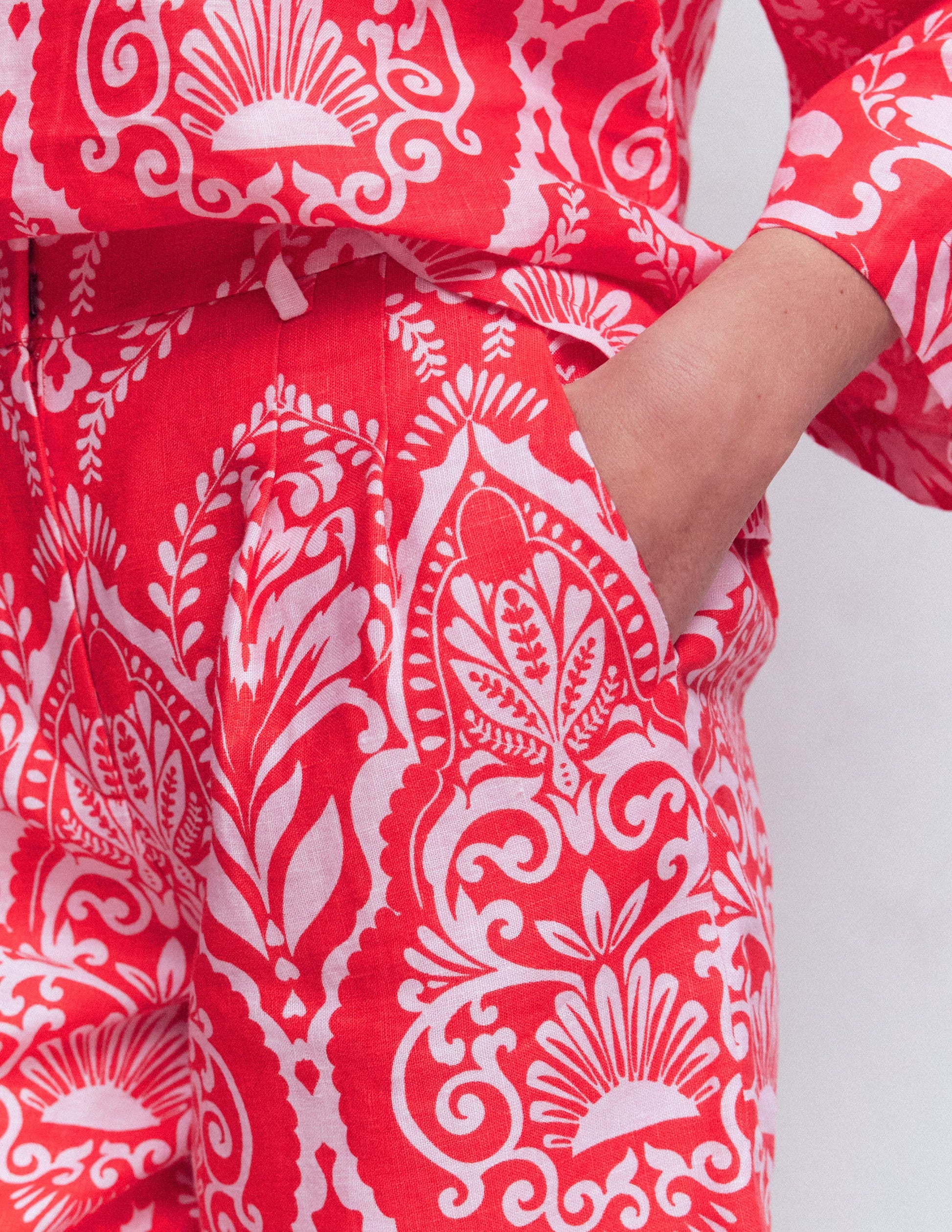 Kensington Linen Shorts-Poppy Red, Ornamental Garden-2