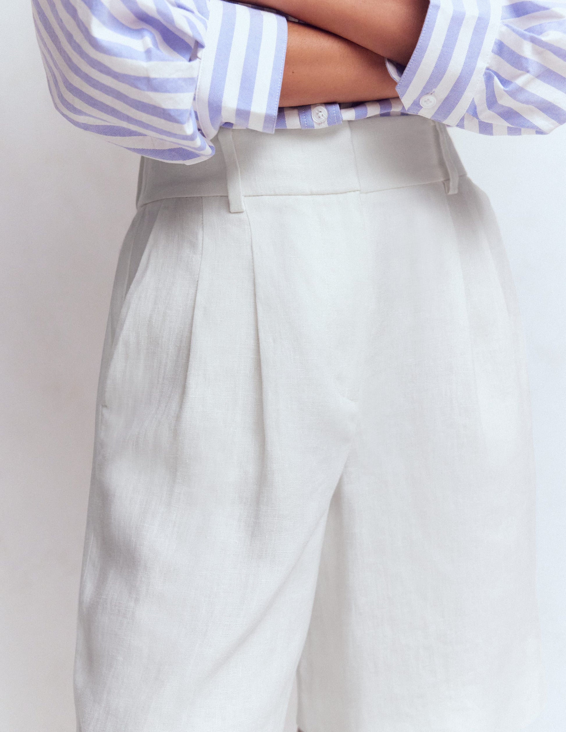 Kensington Linen Shorts-White-2