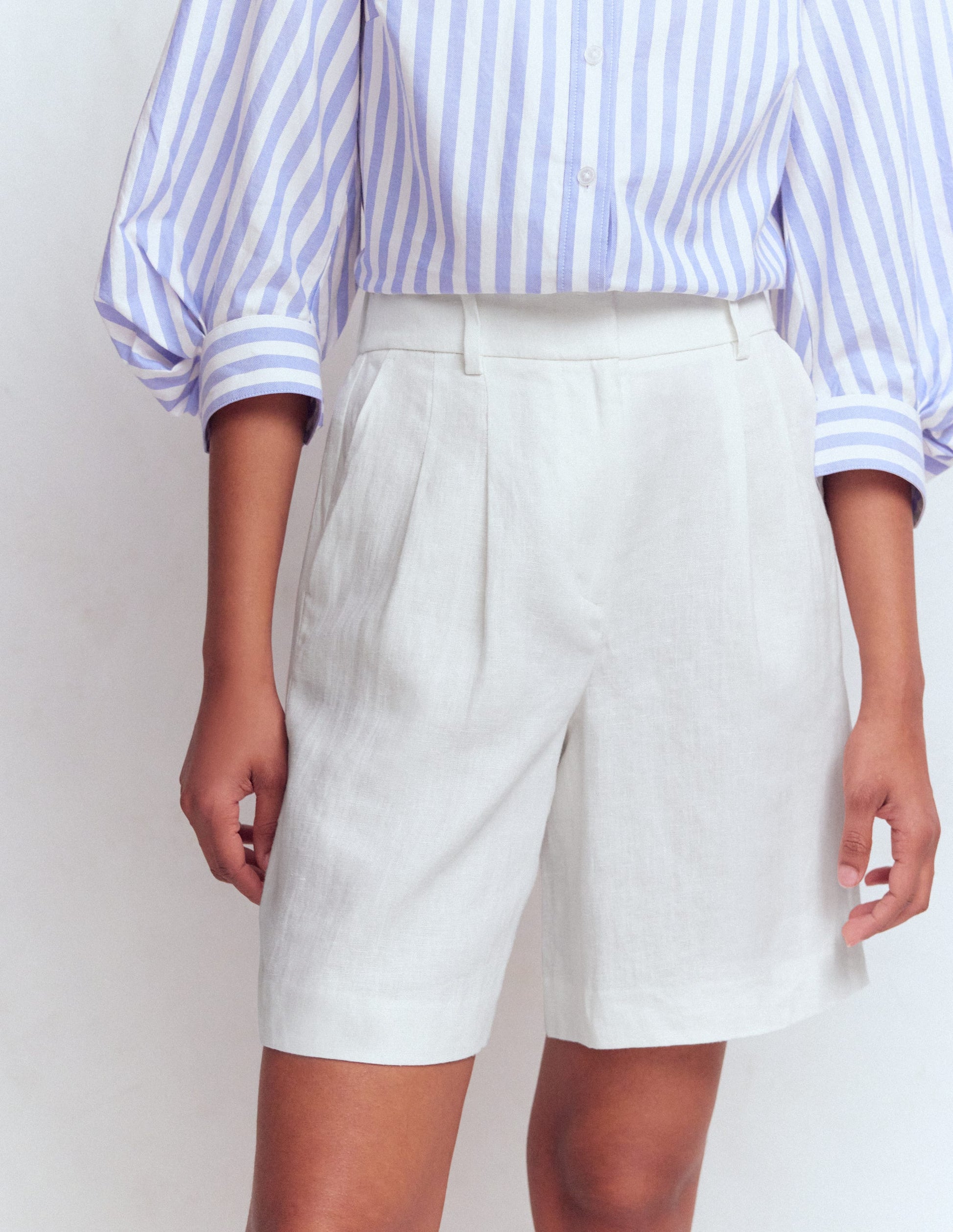 Kensington Linen Shorts-White-4