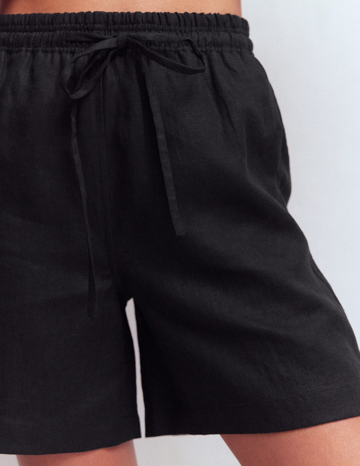 Islington Linen Shorts-Black