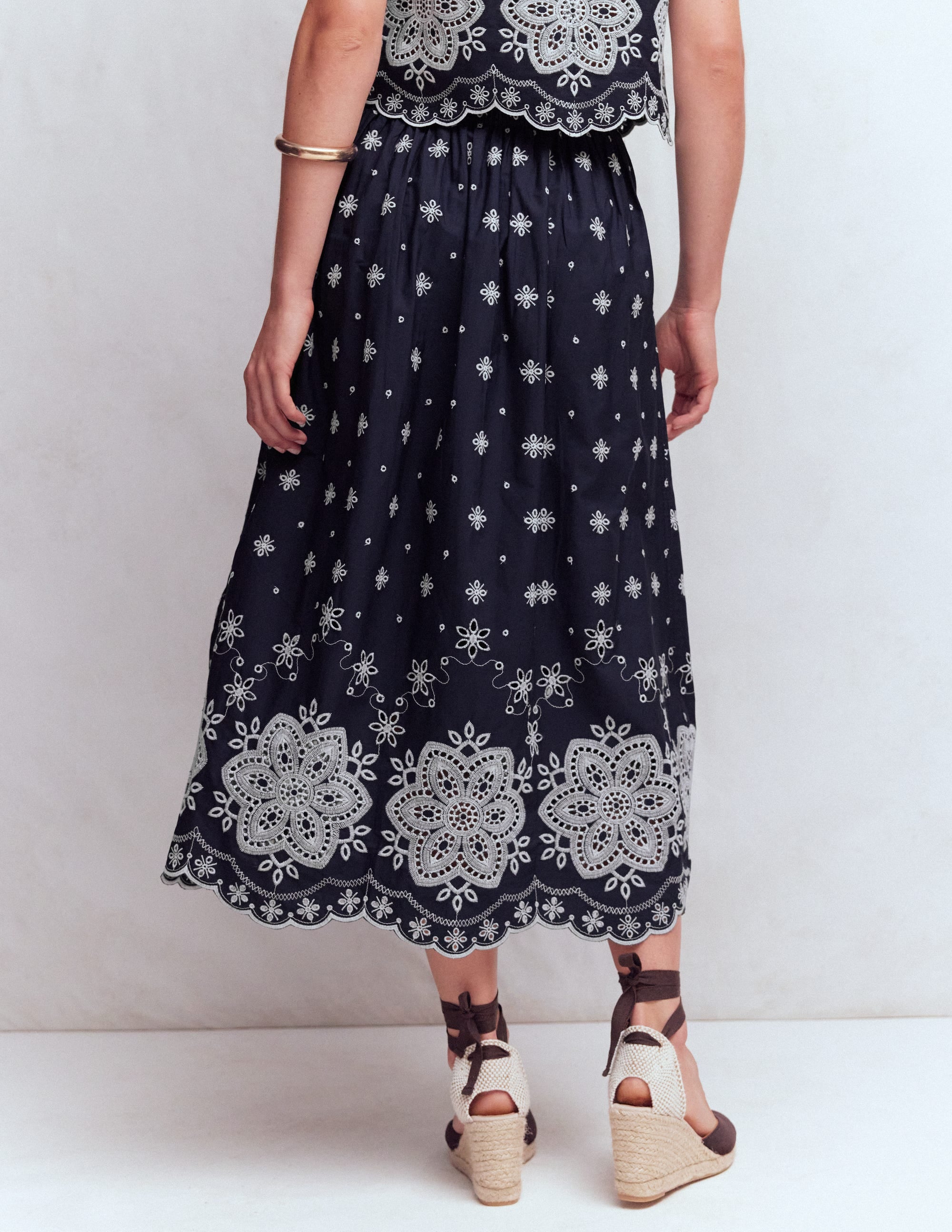 Verity Broderie Poplin Skirt-Navy - Image 3