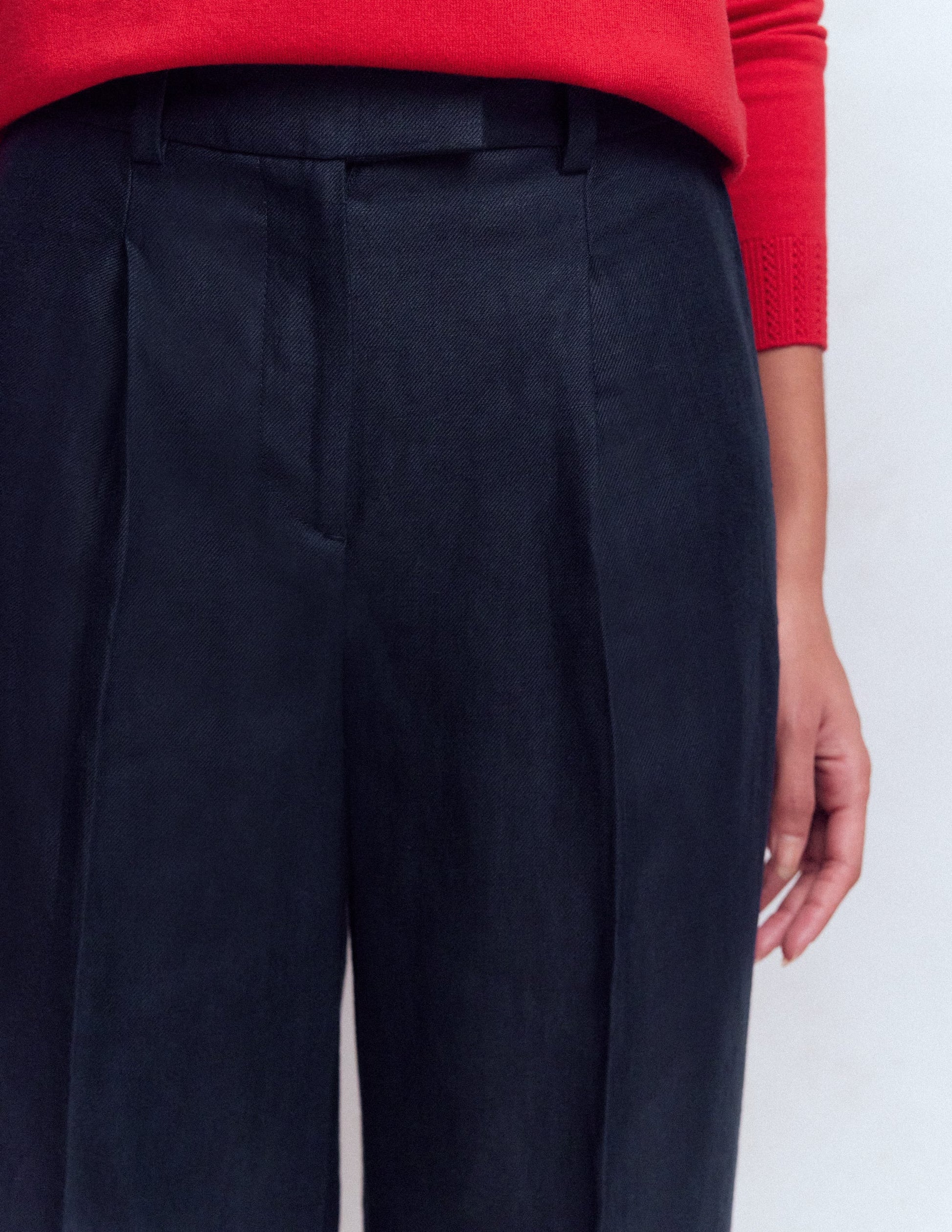 Chiswick Crop Linen Pants-Navy-2