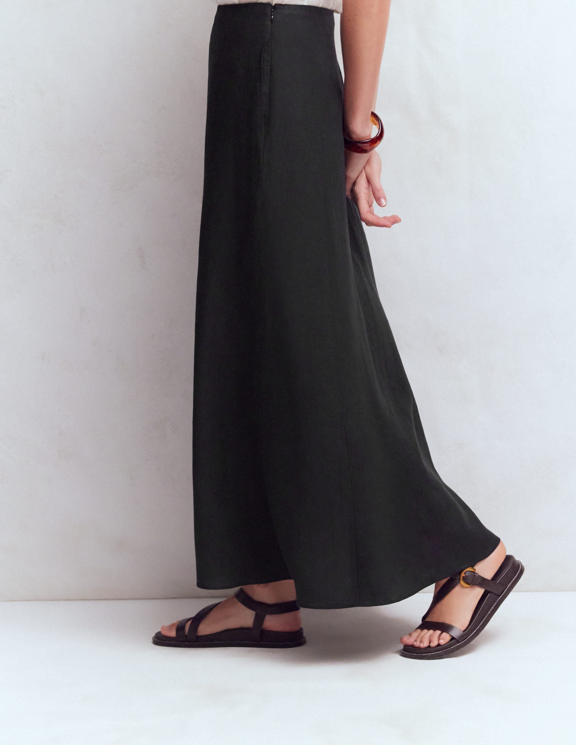 Miriam Linen Maxi Skirt-Black | Boden USA