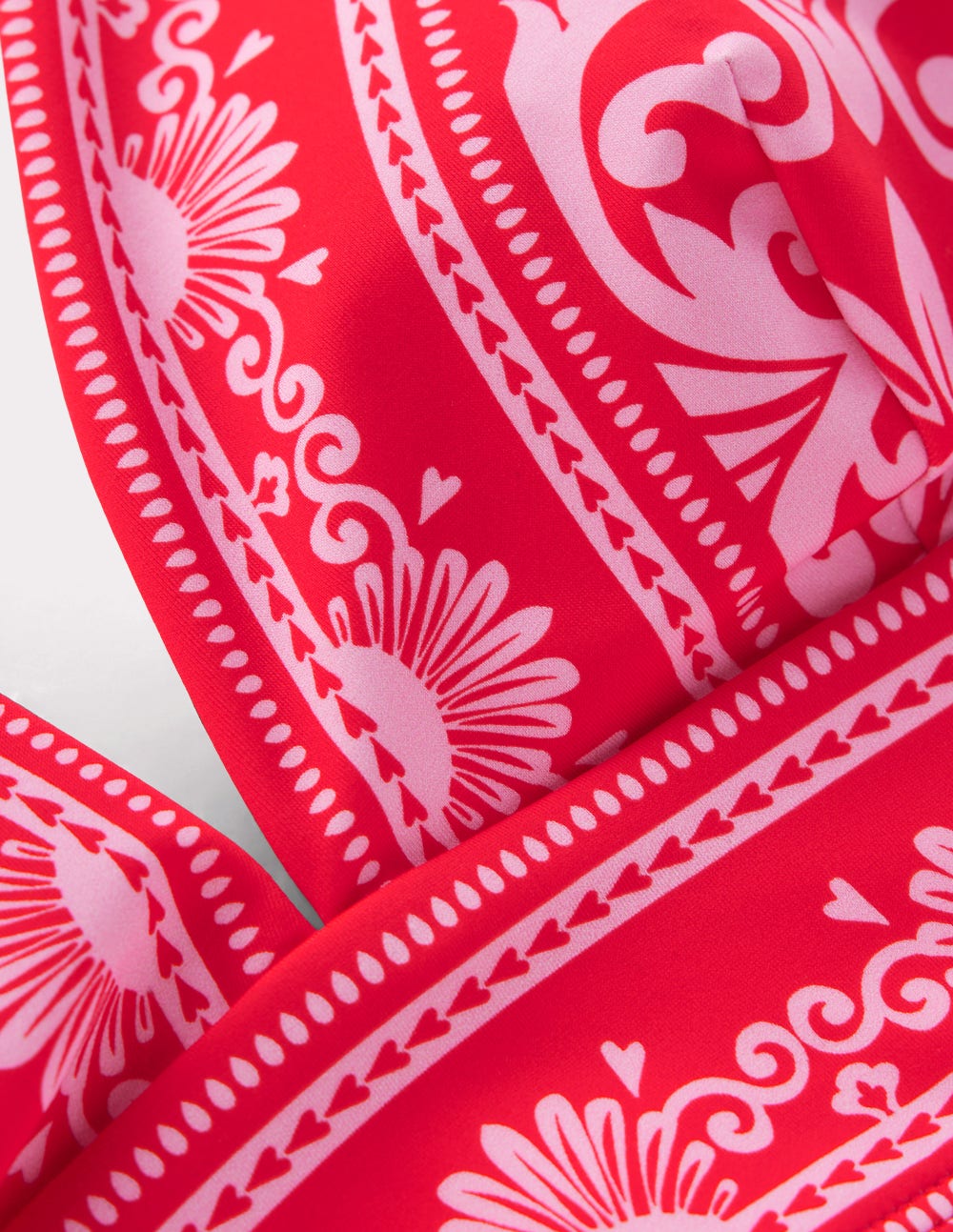 Porto V-neck Bikini Top-Red, Ornamental Garden-9