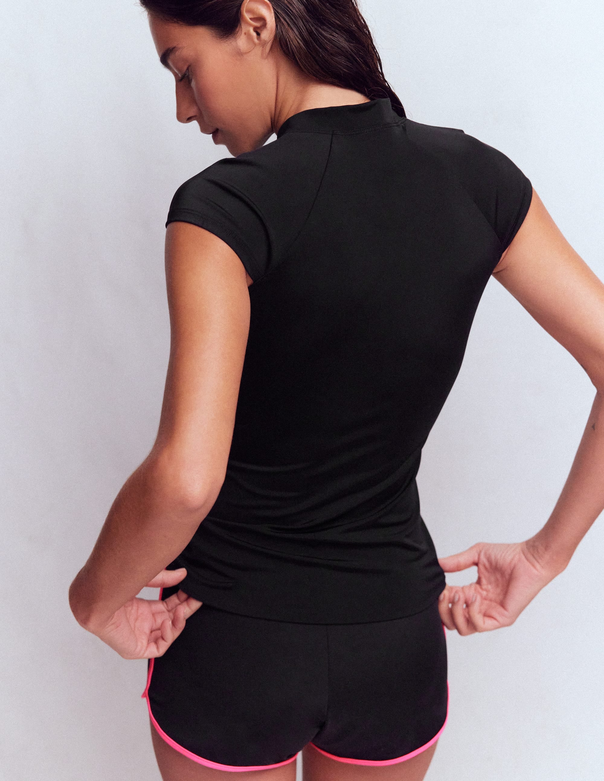 Short Sleeve Rash Guard Top-Black | Boden USA