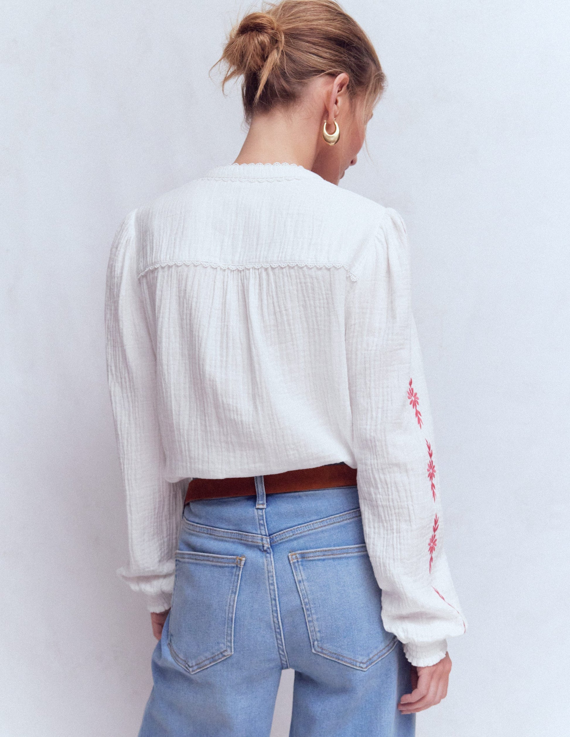 Rhea Trim Doublecloth Top-White Cherry Blush Floral-3