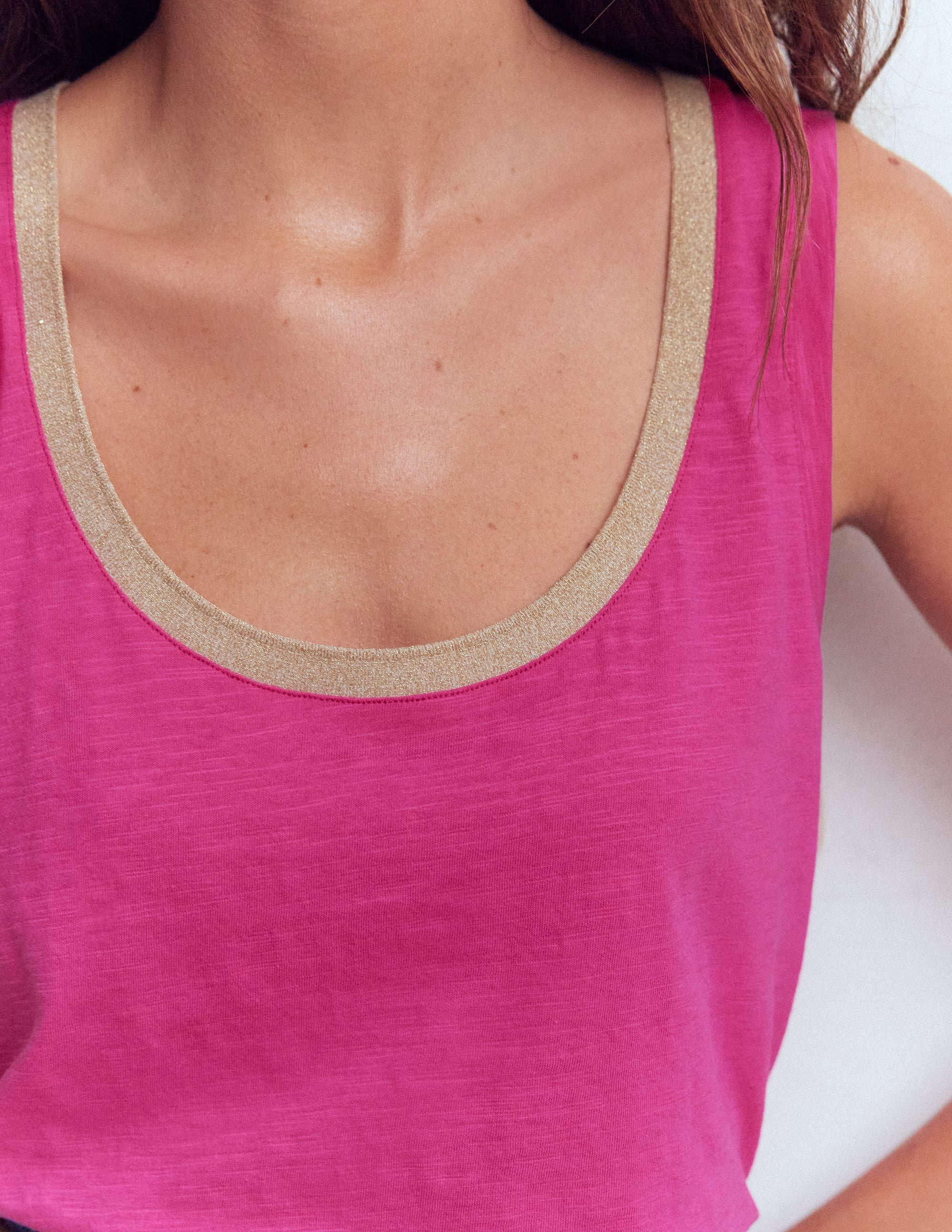 Metallic Trim Scoop Neck Vest-Cosmos Pink - Image 2