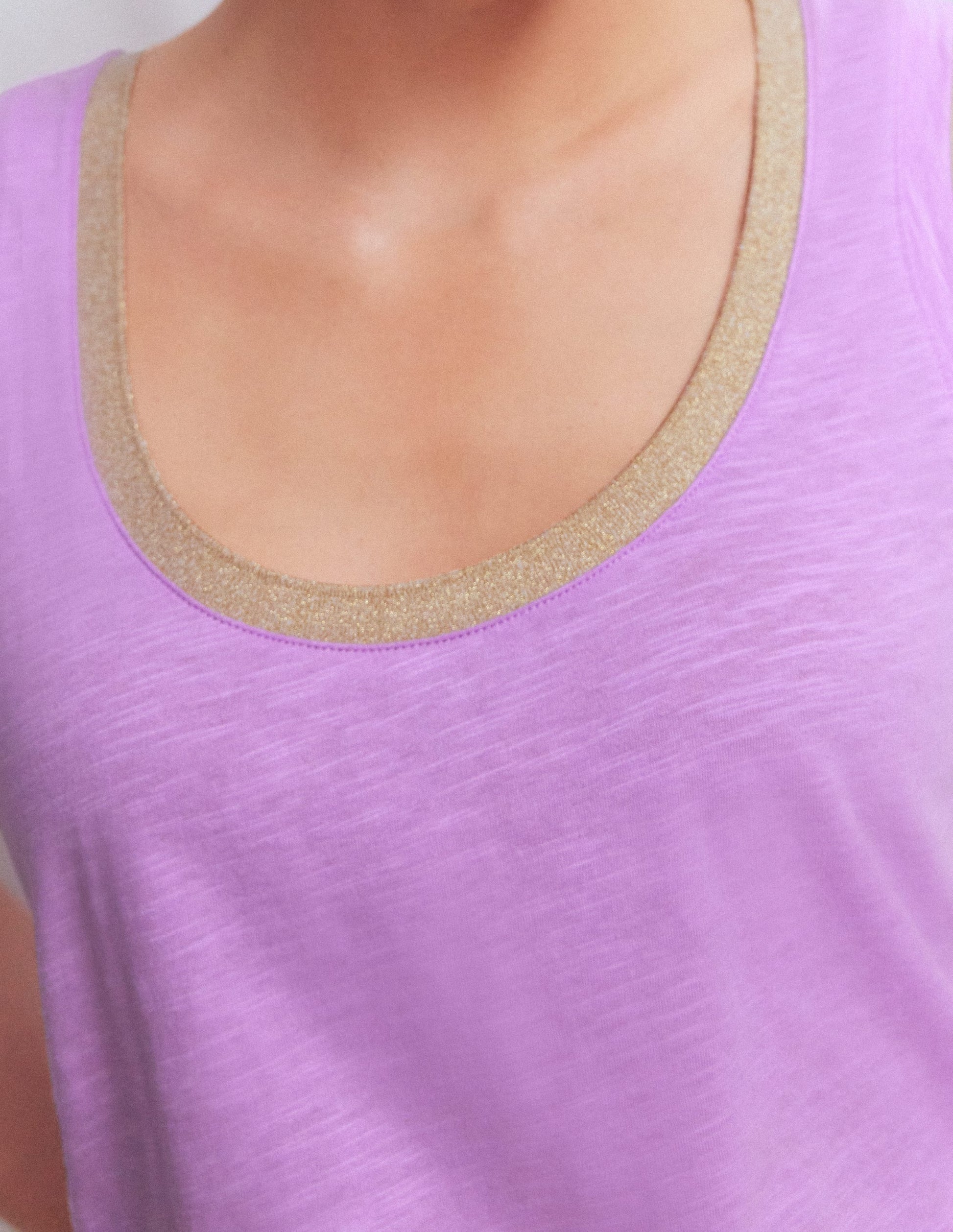 Metallic Trim Scoop Neck Vest-Heath Lilac-2