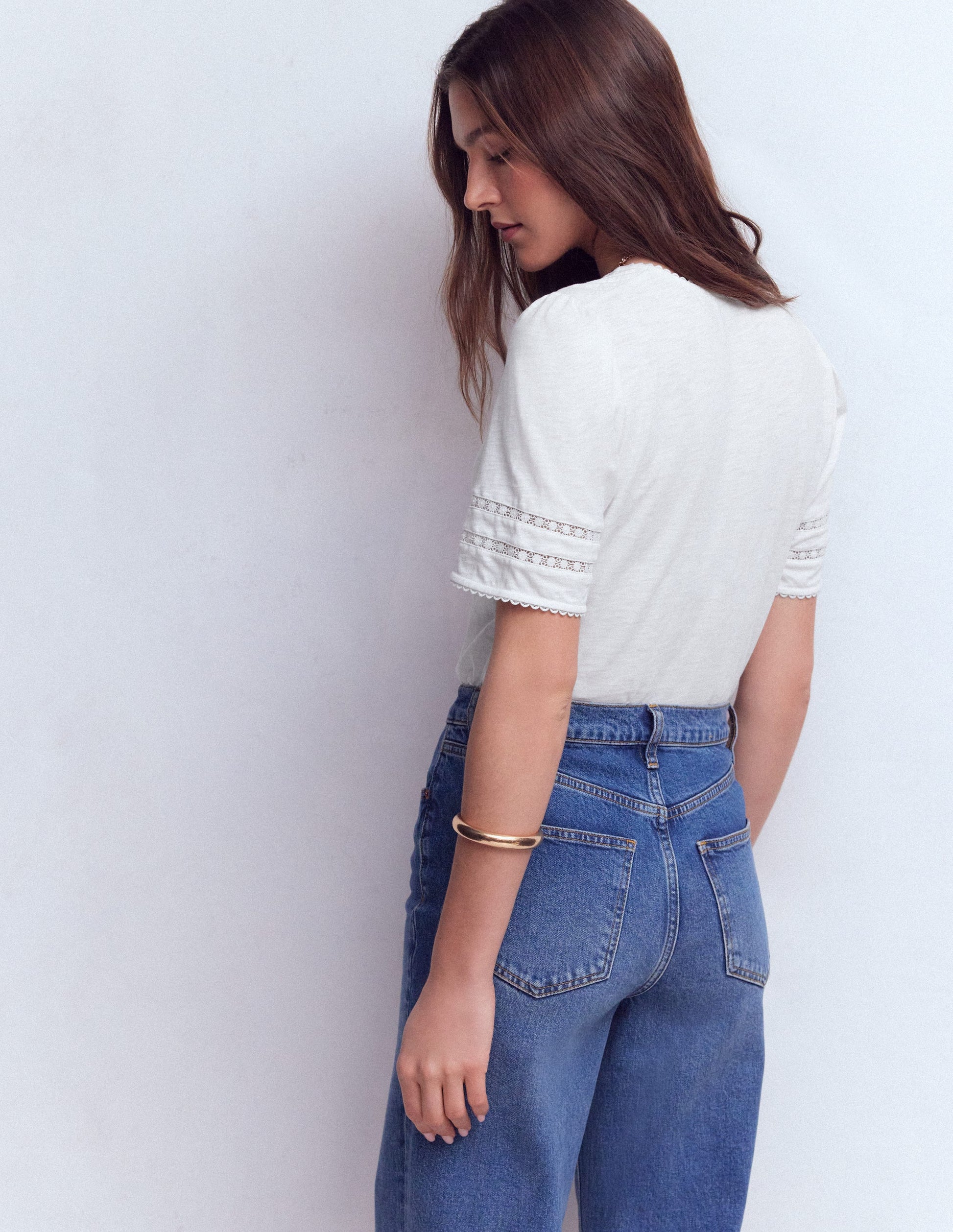 Poppy Trim V Neck T-Shirt-White-3