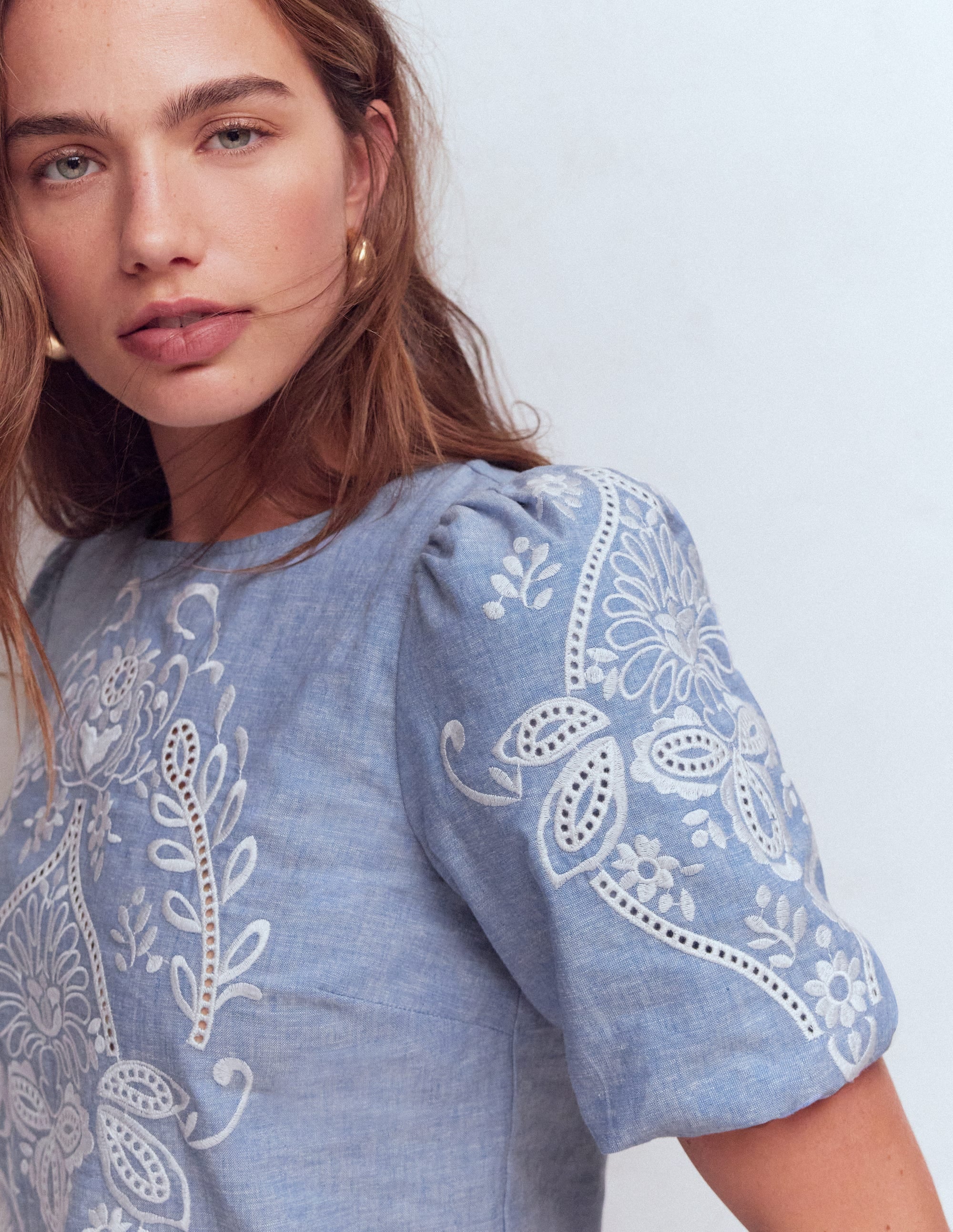 Linen Puff Sleeve Top-Chambray - Image 2