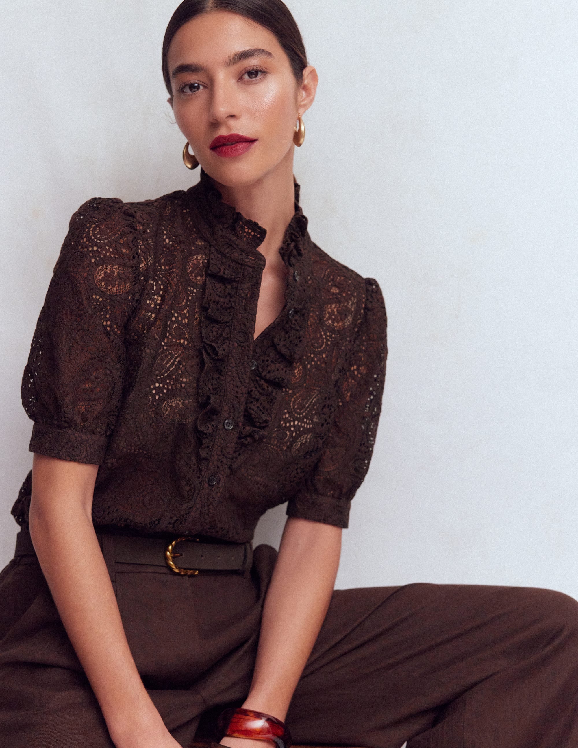 トップス shalomclub BUDDY LACE TOP Sasha Short Sleeve Lace Top-Bitter Chocolate | Boden USA
