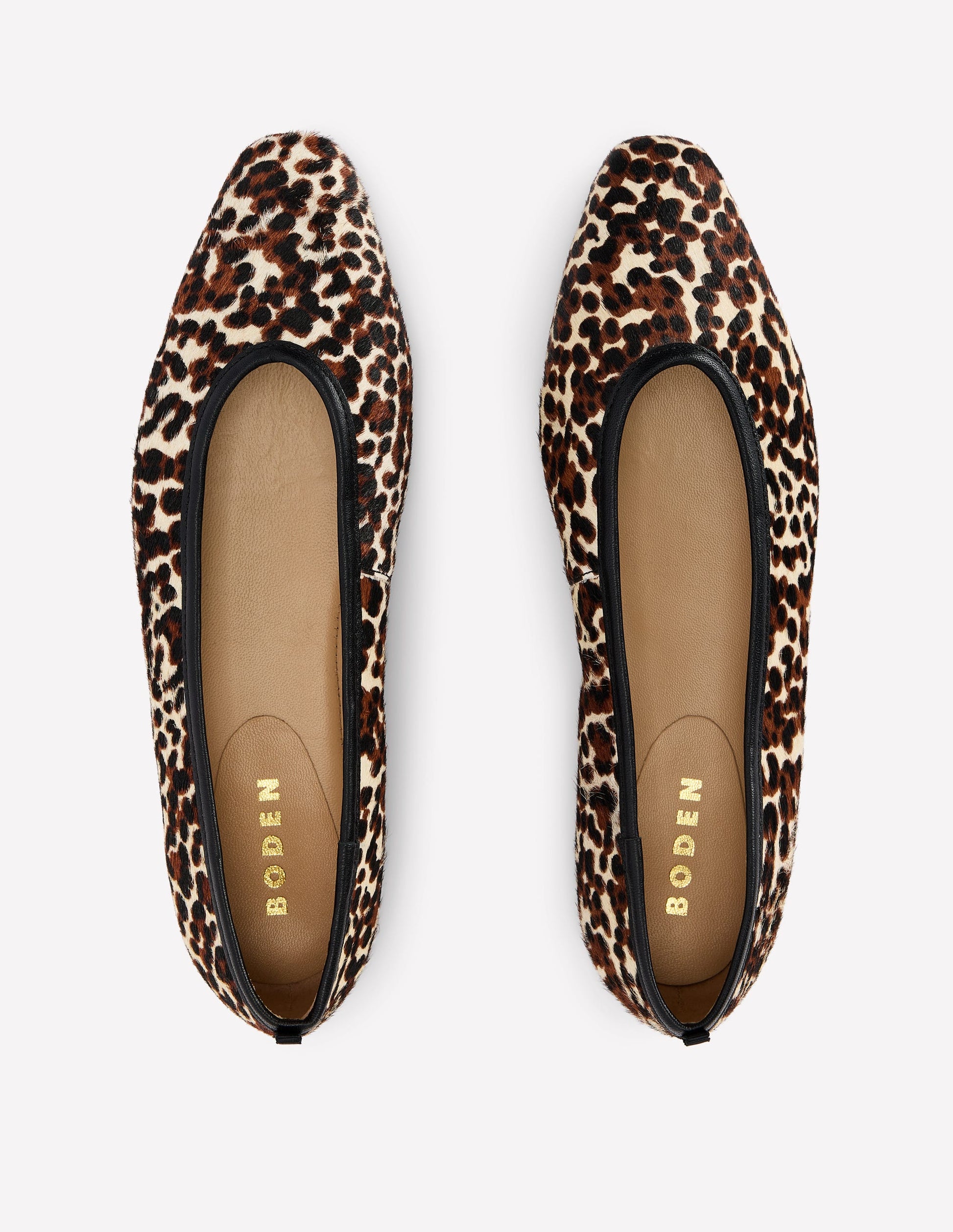 Nadia Chisel Toe Flats-Black/Ivory-5