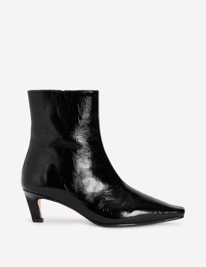Chisel Toe Ankle Boots-Black