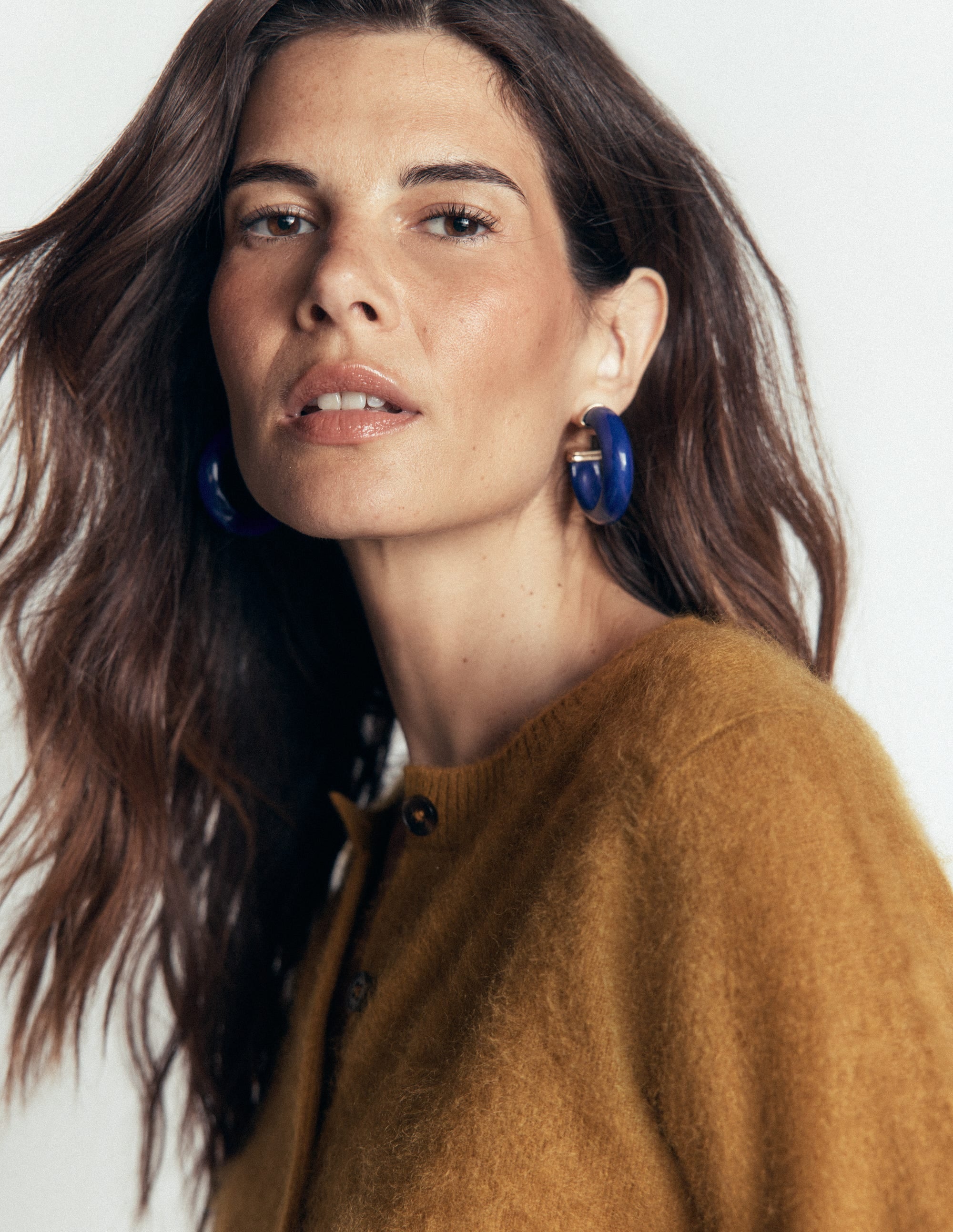 Chunky Resin Hoops-Mottled Blue - Image 2