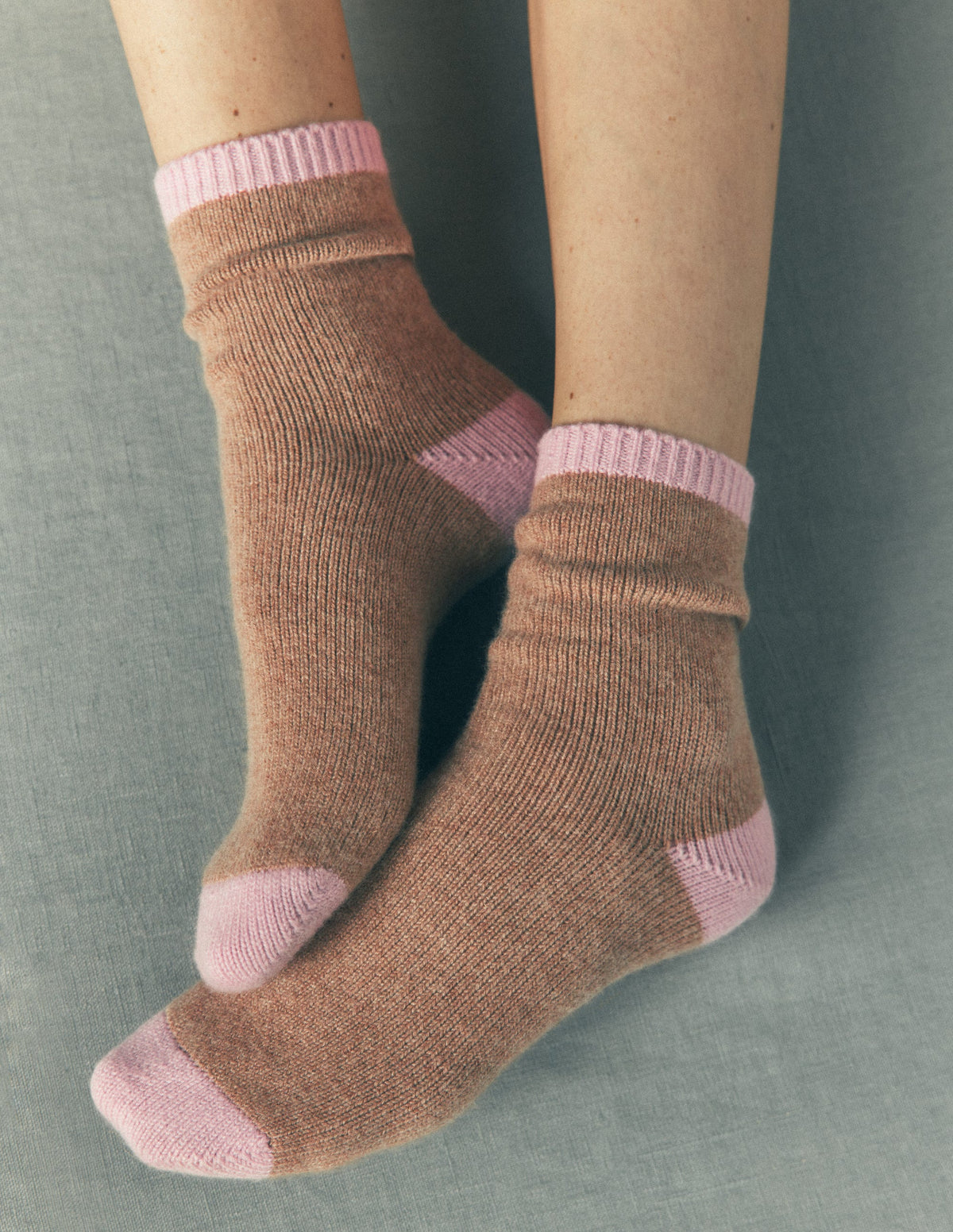 Cashmere Socks-Neutral-2