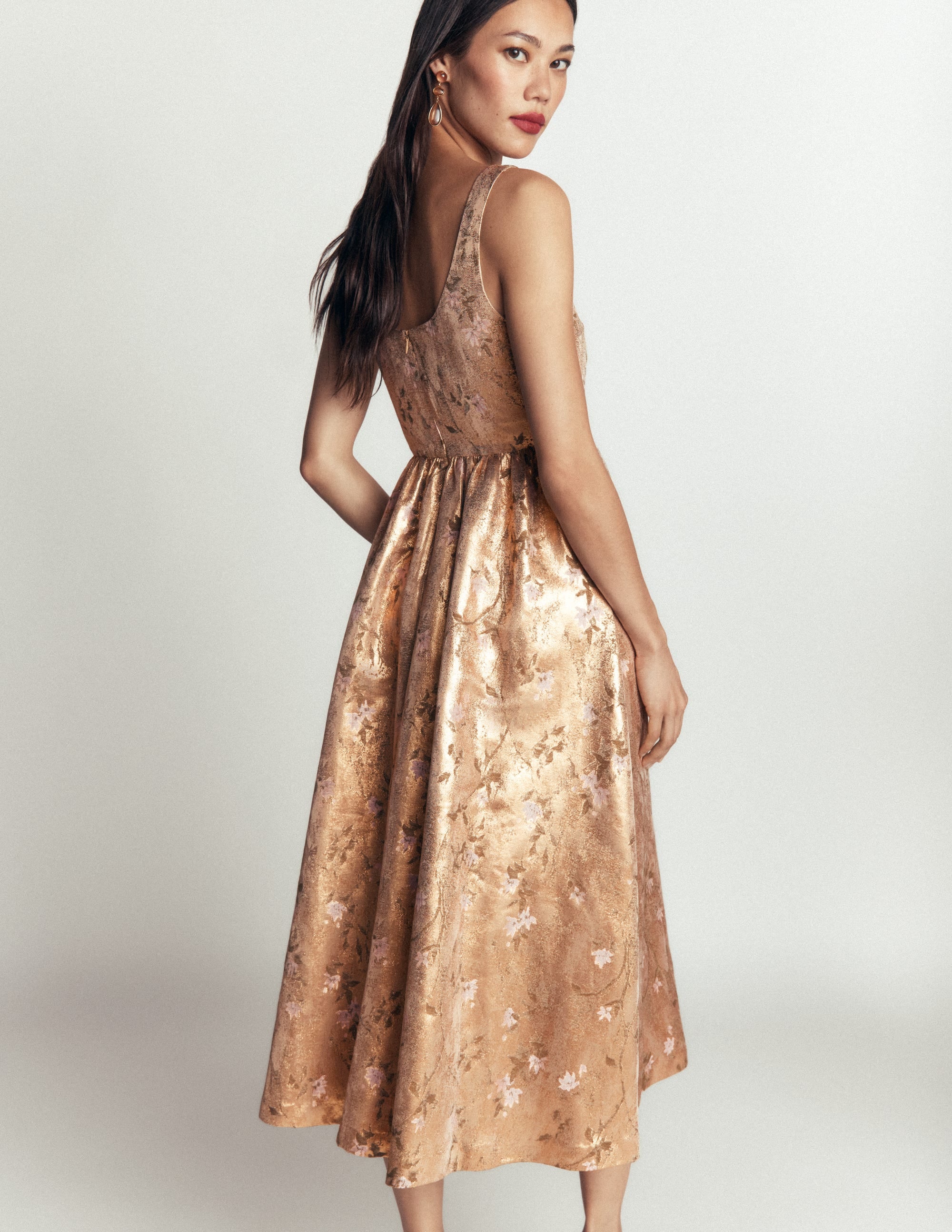Scoop Neck Fit and Flare Dress-Gold Jacquard - Image 2