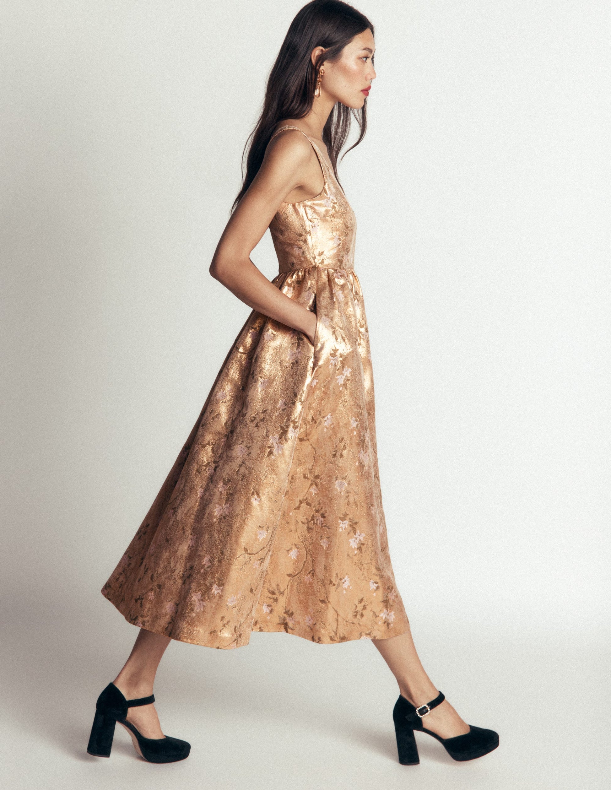 Scoop Neck Fit and Flare Dress-Gold Jacquard-5