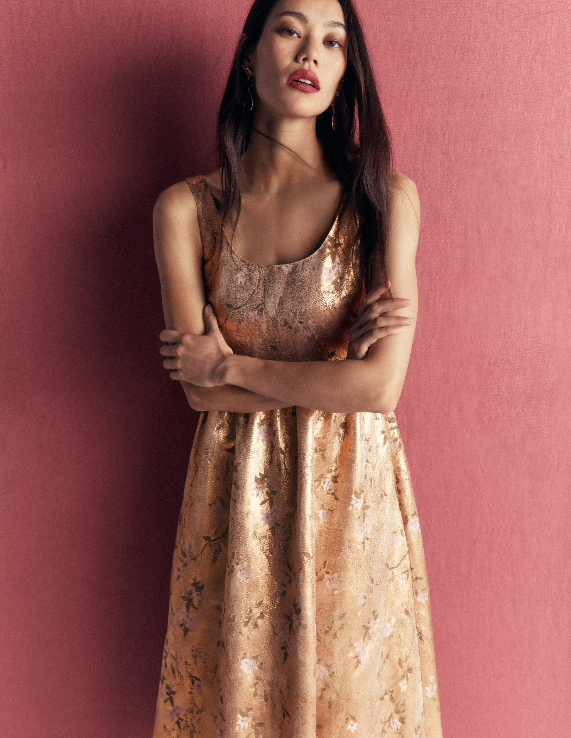 Scoop Neck Fit and Flare Dress-Gold Jacquard-7