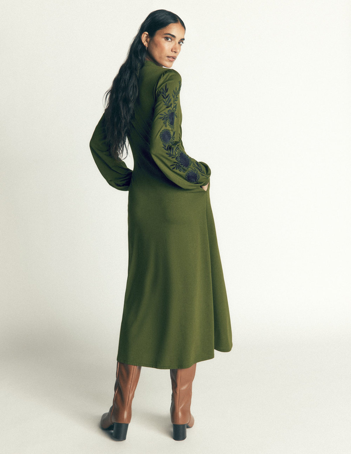 Juliet Jersey Midi Dress-Brunswick Green Embroidery - Image 3
