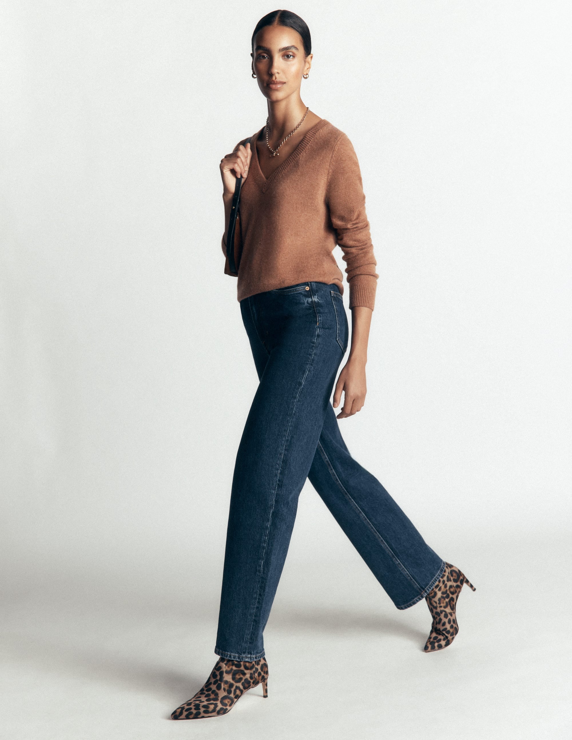 Elsie Cashmere V Neck Sweater-Warm Ginger - Image 4