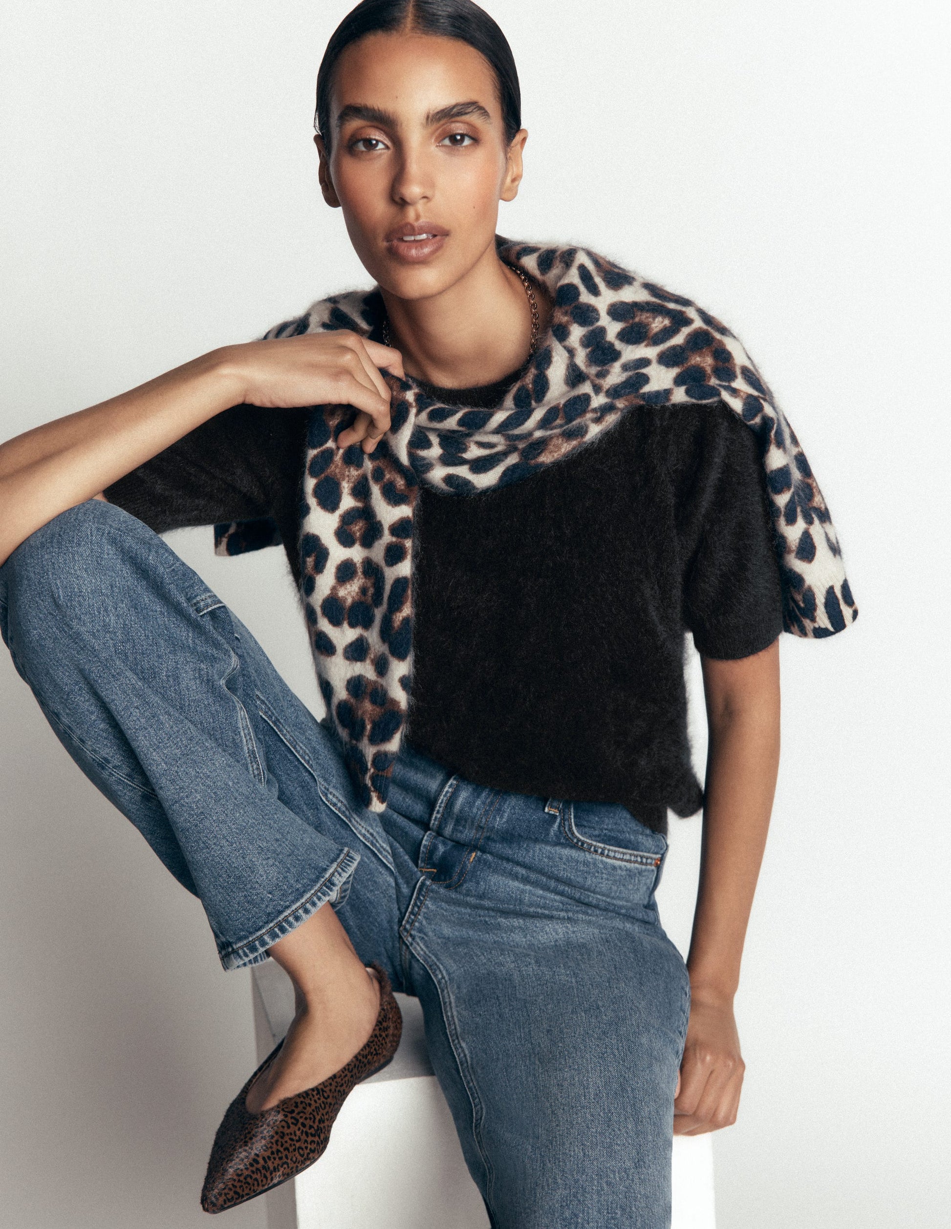 Kat Brushed Cashmere T-shirt-Black-1