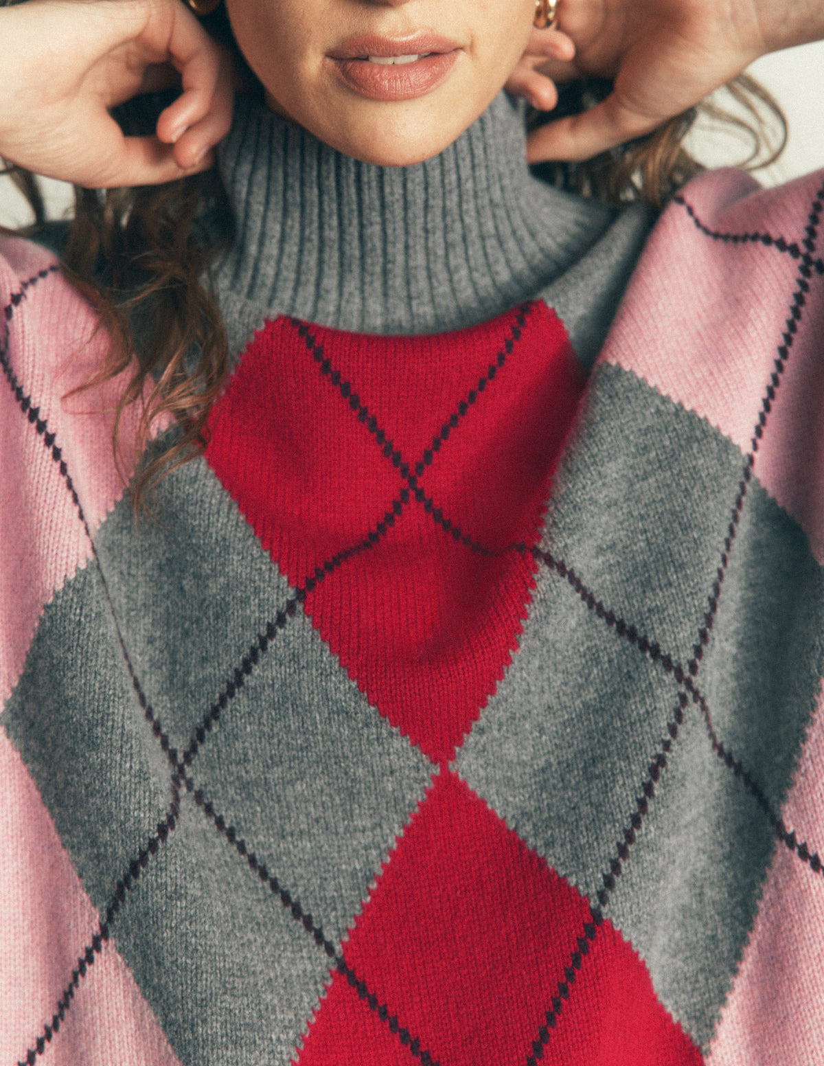 Marta Longline Merino Jumper-Grey, Red, Pink Argyle - Image 2