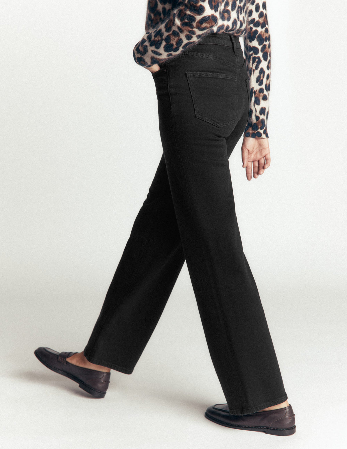 High Rise Column Leg Jeans-Black - Image 3