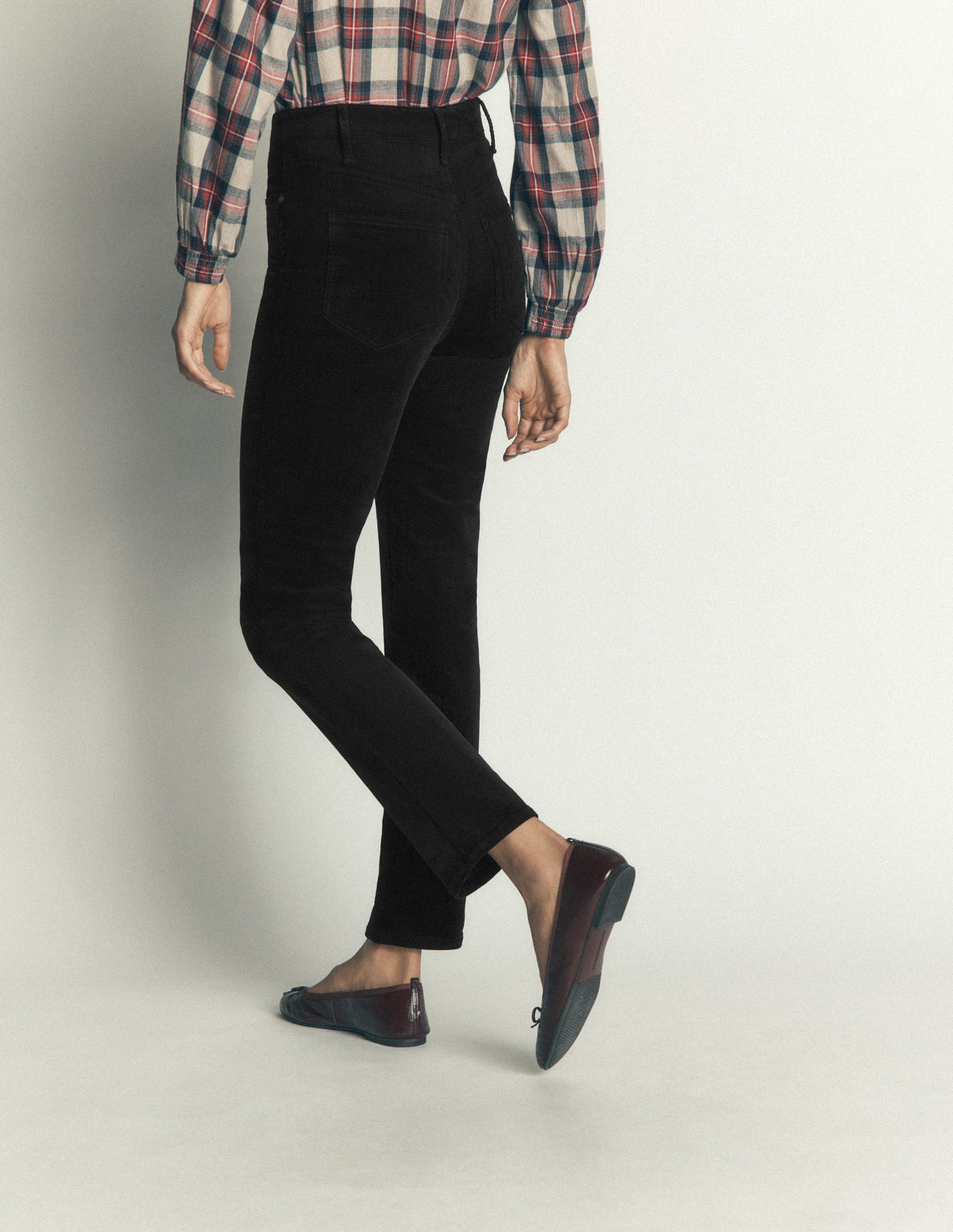 High Rise Cord Slim Jeans-Black-3