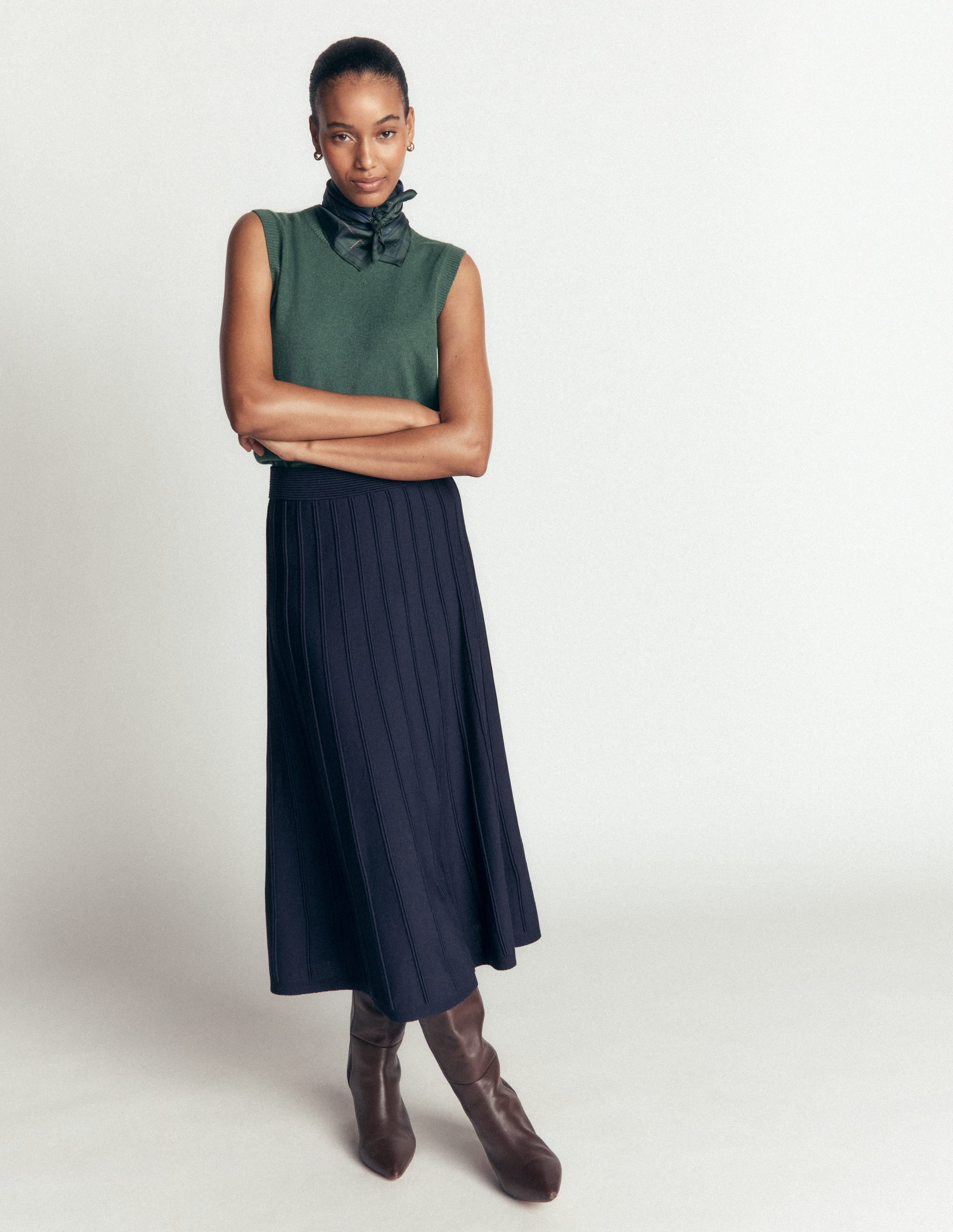 Ottoman Knitted Midi Skirt-Navy - Image 5