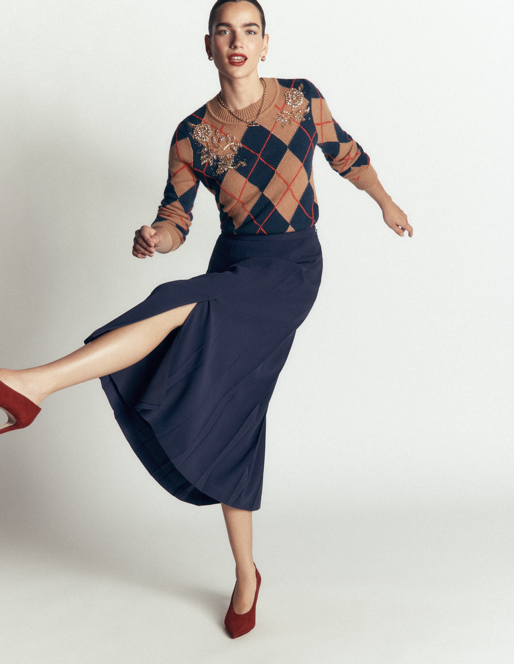 Pleat Side Split Midi Skirt-Navy - Image 4