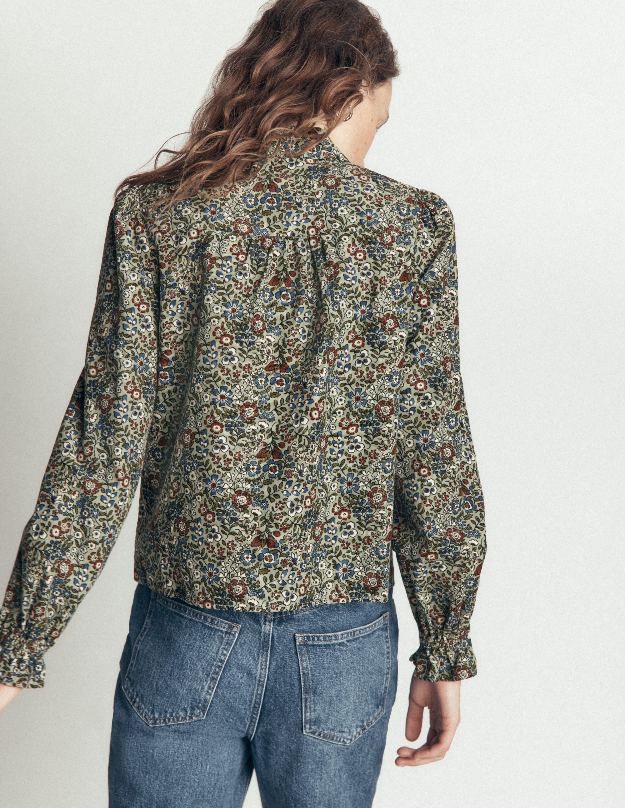 Violet Smock Shoulder Cord Top-Soft Sage, Flora Scatter - Image 3