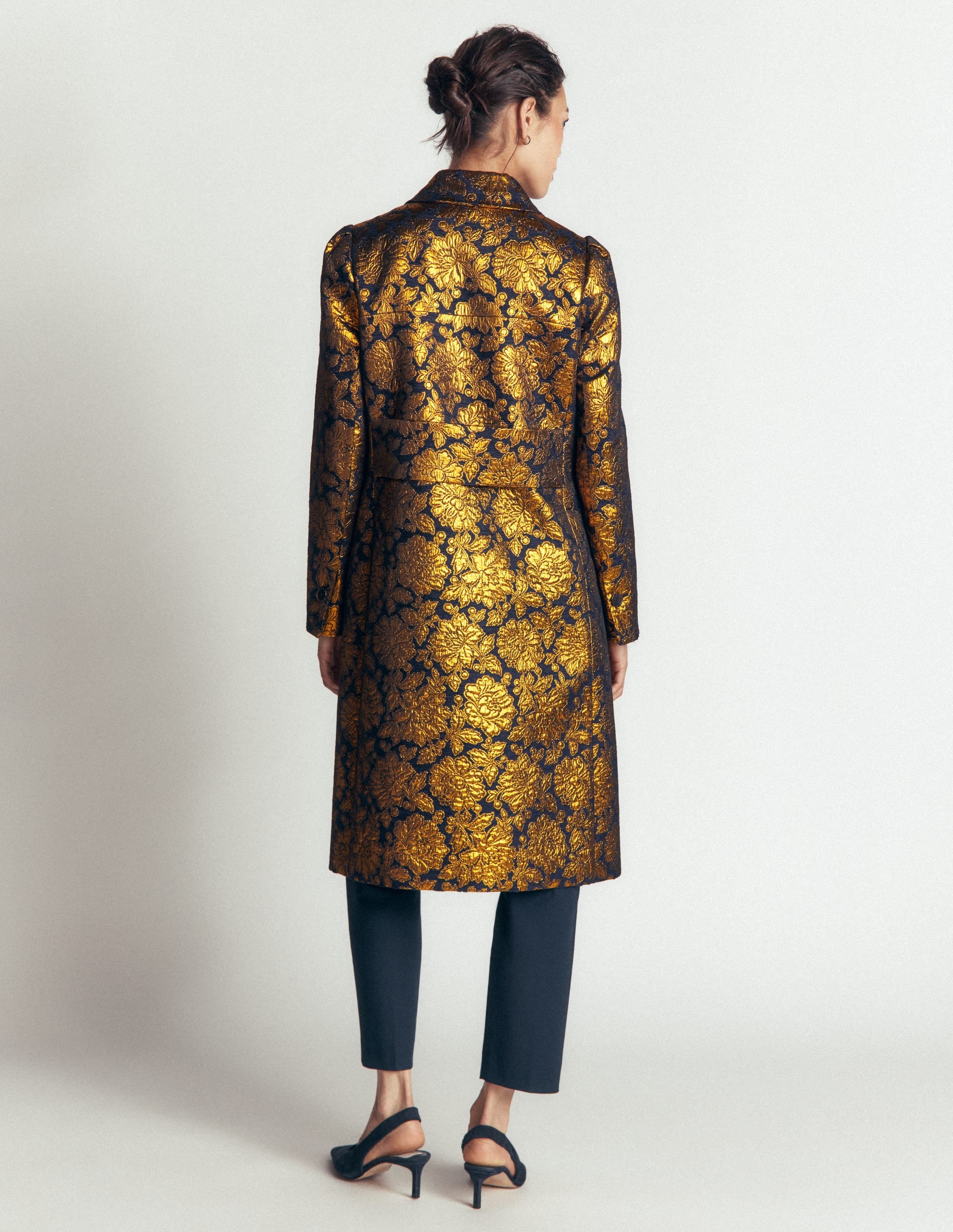 Aylesford Jacquard Coat-Gold Floral Jacquard - Image 4